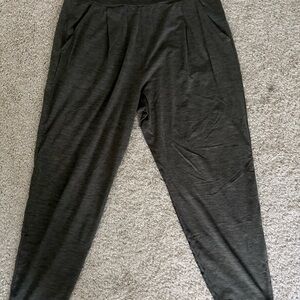 Vuori Lux Dark Gray Joggers